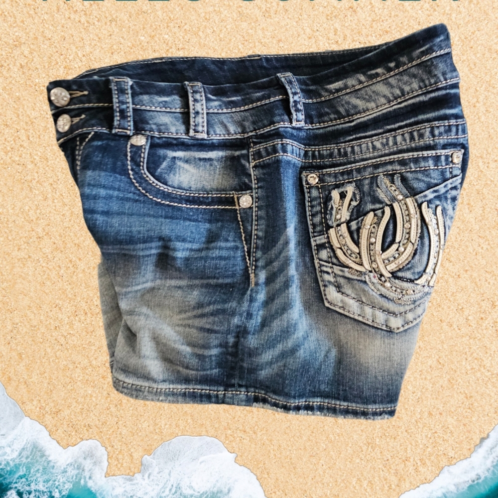 Miss Me jeans shorts bling horseshoe